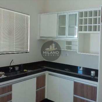 Casa de Condomínio em Três Lagoas, bairro Parque Residencial Quinta da Lagoa