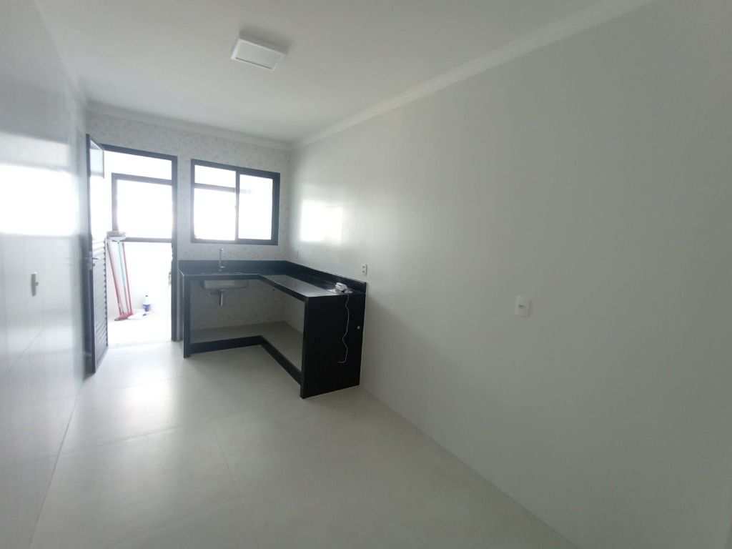 Apartamento em Praia Grande, no bairro Guilhermina