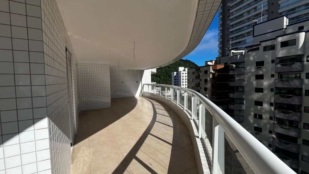 Apartamento em Praia Grande, no bairro Canto do Forte