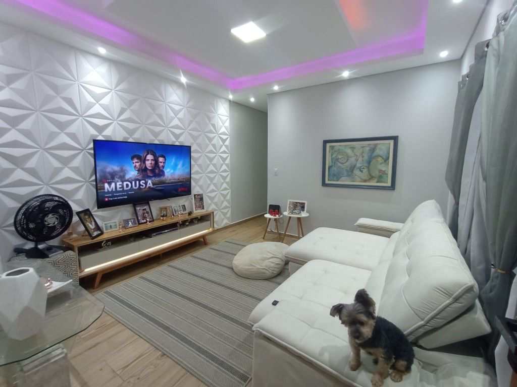 Casa em Praia Grande, no bairro Guilhermina