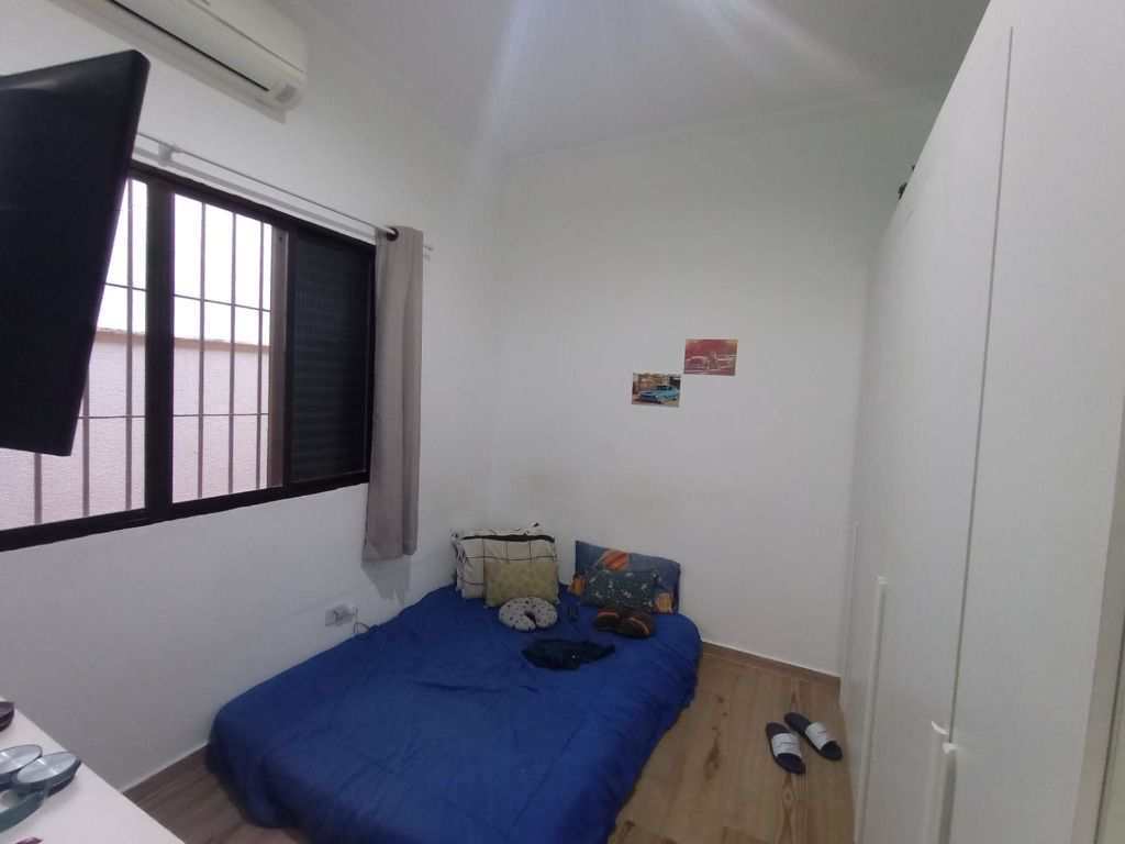 Casa em Praia Grande, no bairro Guilhermina