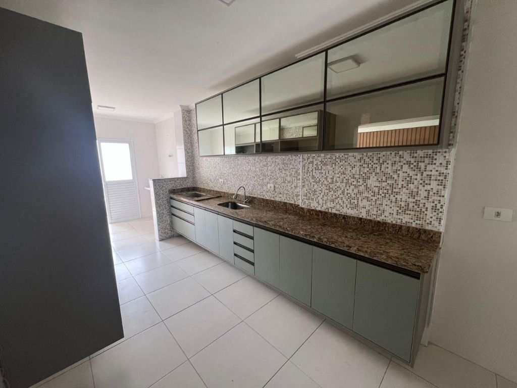 Apartamento em Praia Grande, no bairro Guilhermina