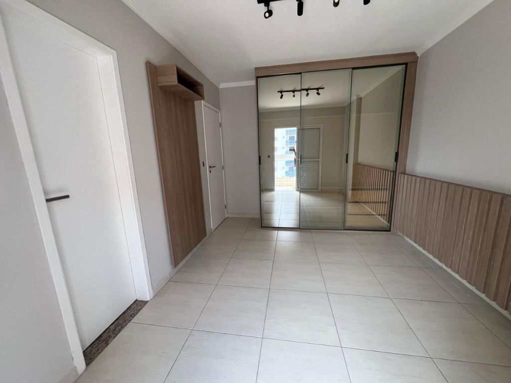Apartamento em Praia Grande, no bairro Guilhermina