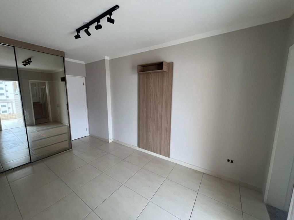 Apartamento em Praia Grande, no bairro Guilhermina
