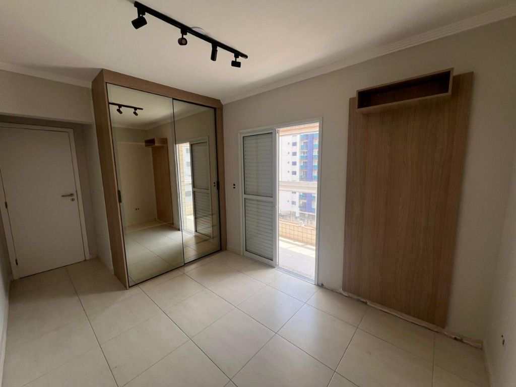 Apartamento em Praia Grande, no bairro Guilhermina