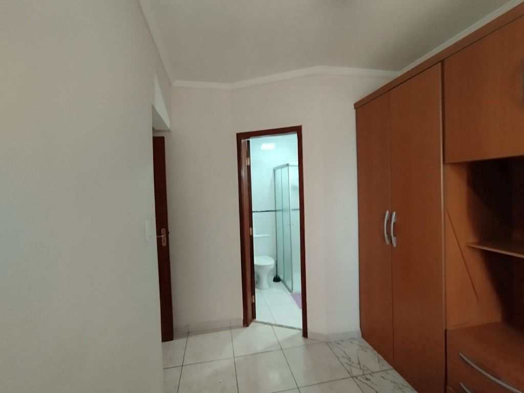 Apartamento em Praia Grande, no bairro Maracanã