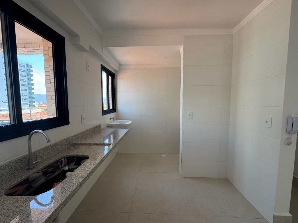 Apartamento em Praia Grande, no bairro Caiçara