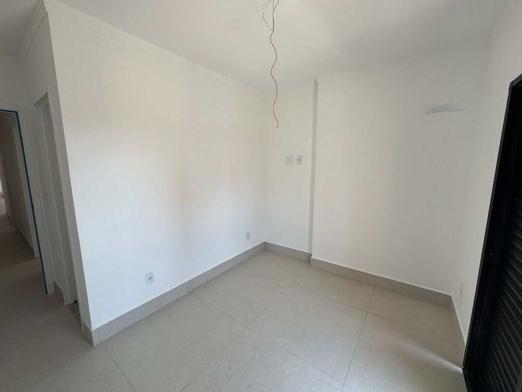 Apartamento em Praia Grande, no bairro Caiçara