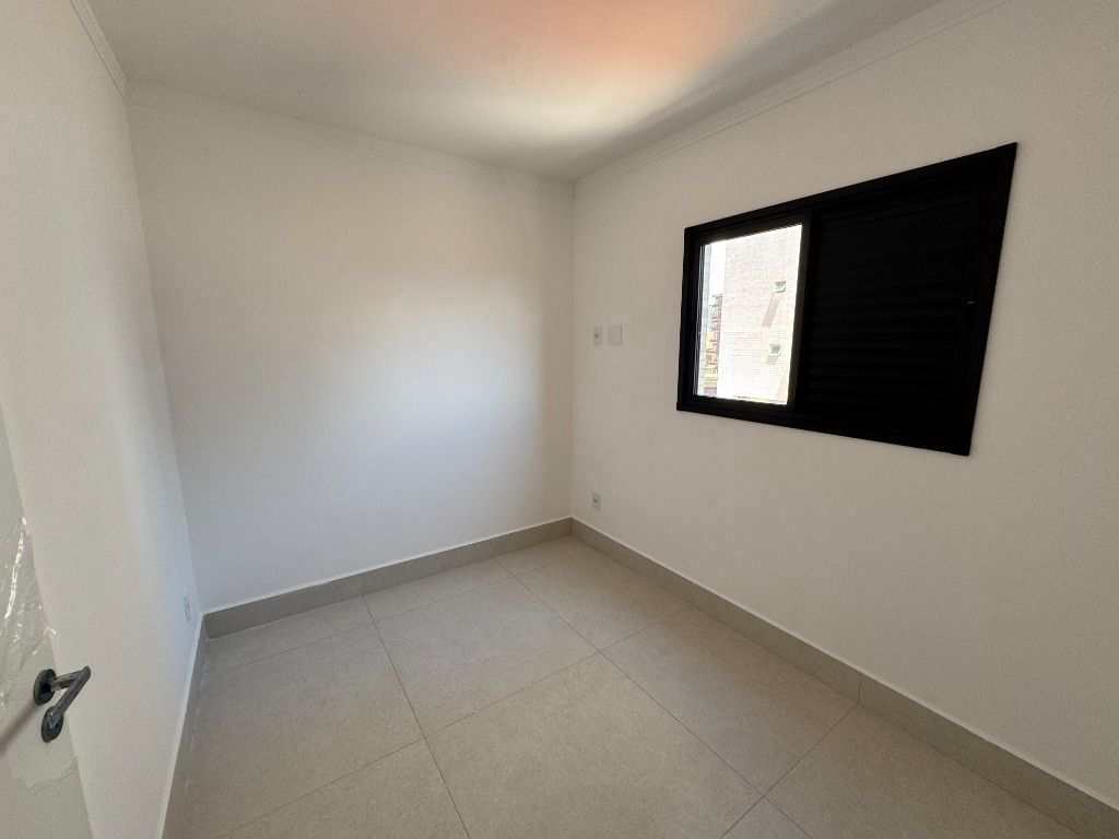 Apartamento em Praia Grande, no bairro Caiçara