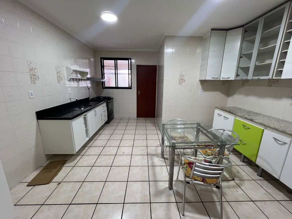 Apartamento em Praia Grande, no bairro Guilhermina