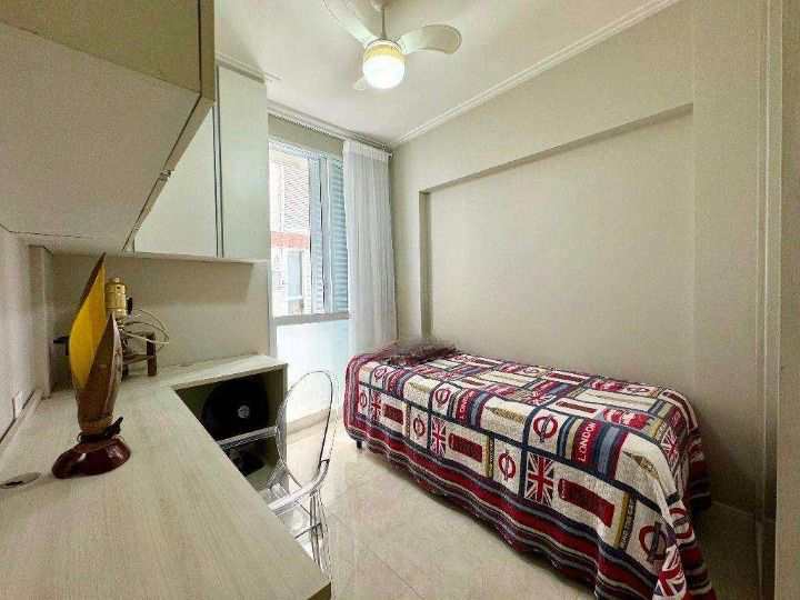 Apartamento em Santos, no bairro Gonzaga