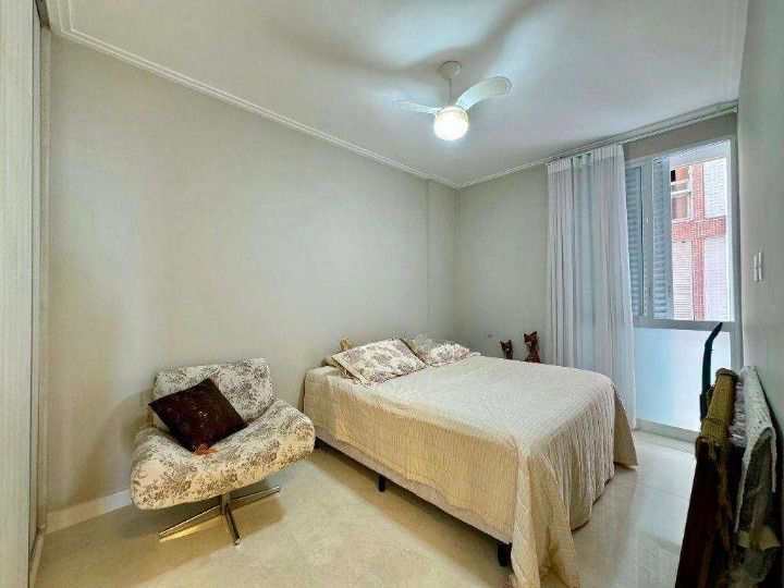 Apartamento em Santos, no bairro Gonzaga