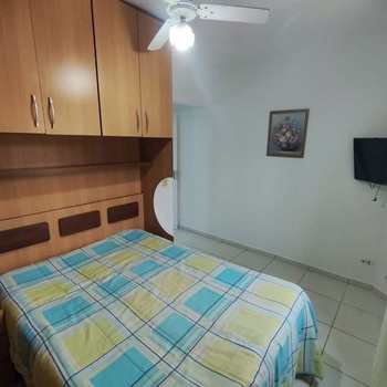 Apartamento em Praia Grande, bairro Canto do Forte