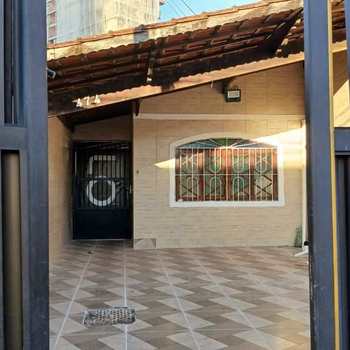 Casa em Praia Grande, bairro Guilhermina