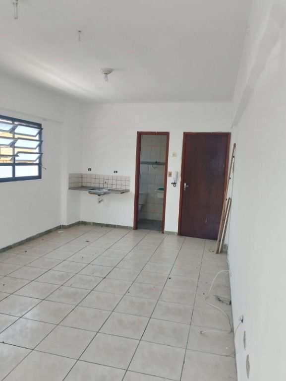 Kitnet em Praia Grande, no bairro Aviação