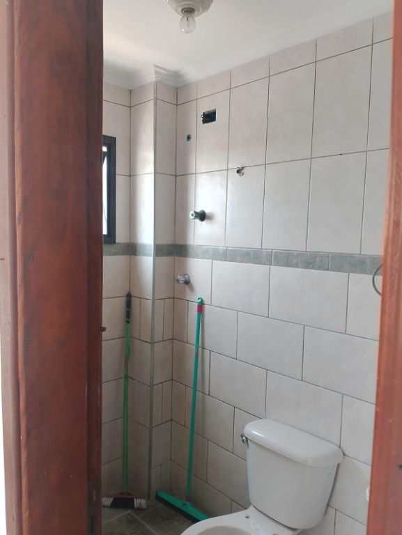 Kitnet em Praia Grande, no bairro Aviação