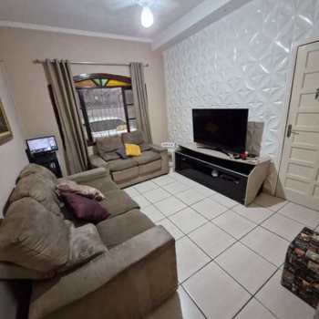 Casa em Praia Grande, bairro Tupi
