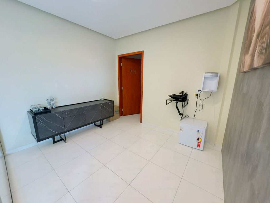 Sala Comercial em Praia Grande, no bairro Guilhermina