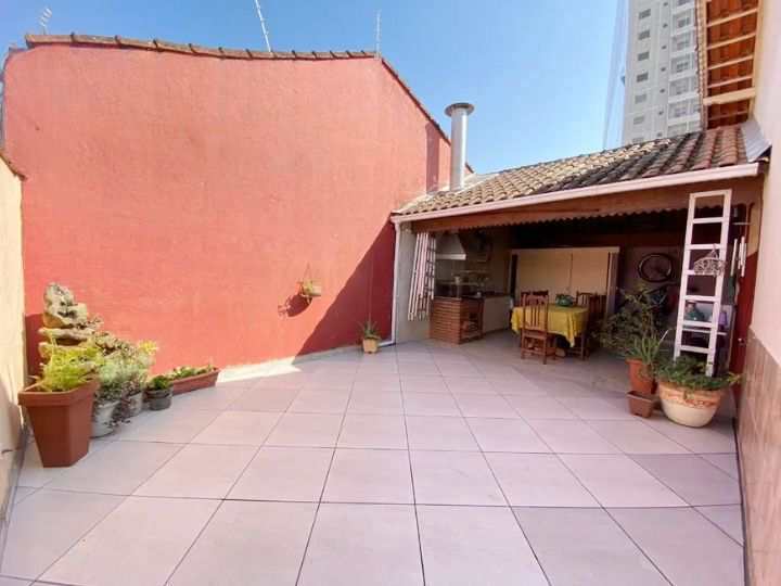 Casa em Praia Grande, no bairro Guilhermina