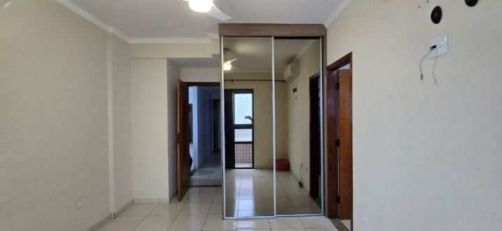 Apartamento em Praia Grande, no bairro Guilhermina