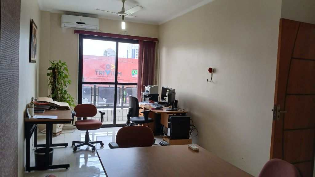 Sala Comercial em Praia Grande, no bairro Guilhermina