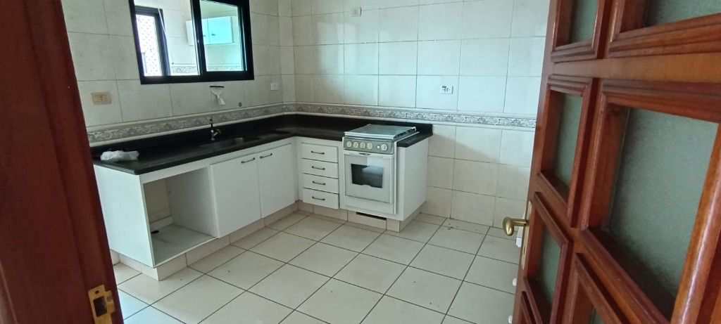 Apartamento em Praia Grande, no bairro Boqueirão