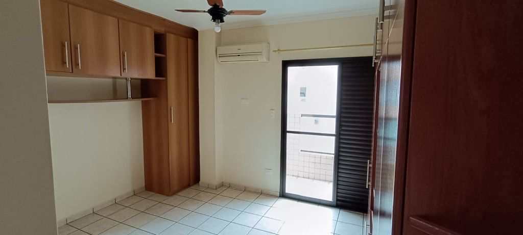 Apartamento em Praia Grande, no bairro Guilhermina
