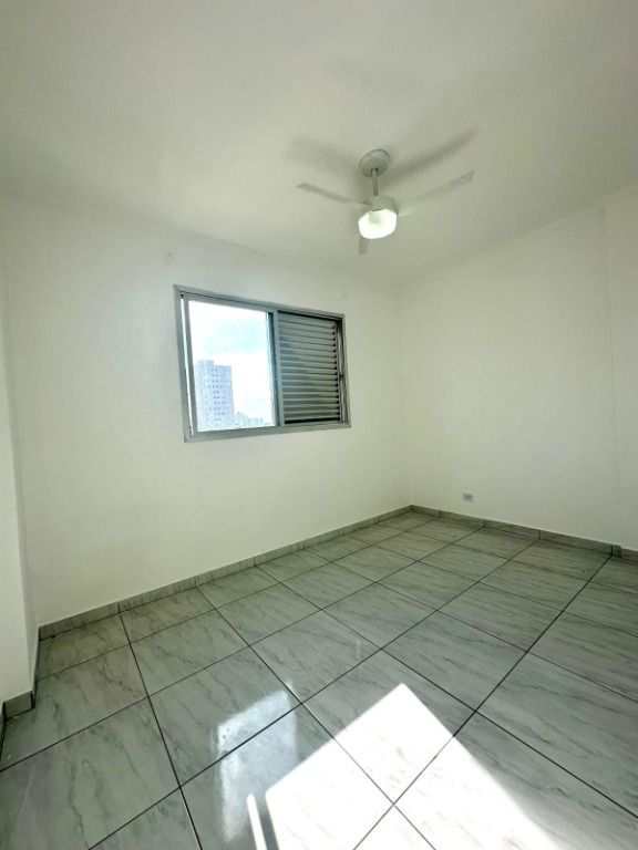 Apartamento em Praia Grande, no bairro Caiçara