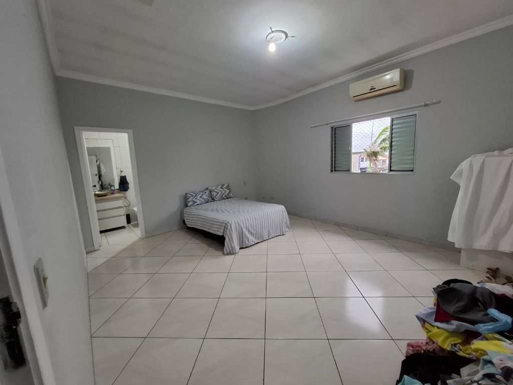 Apartamento em Praia Grande, no bairro Sítio do Campo