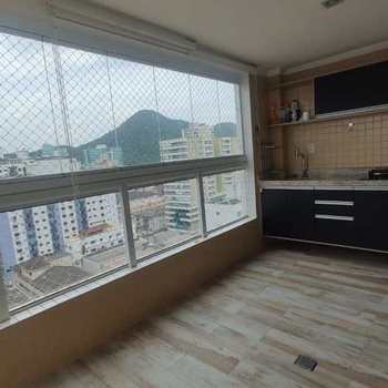 Apartamento em Praia Grande, bairro Canto do Forte