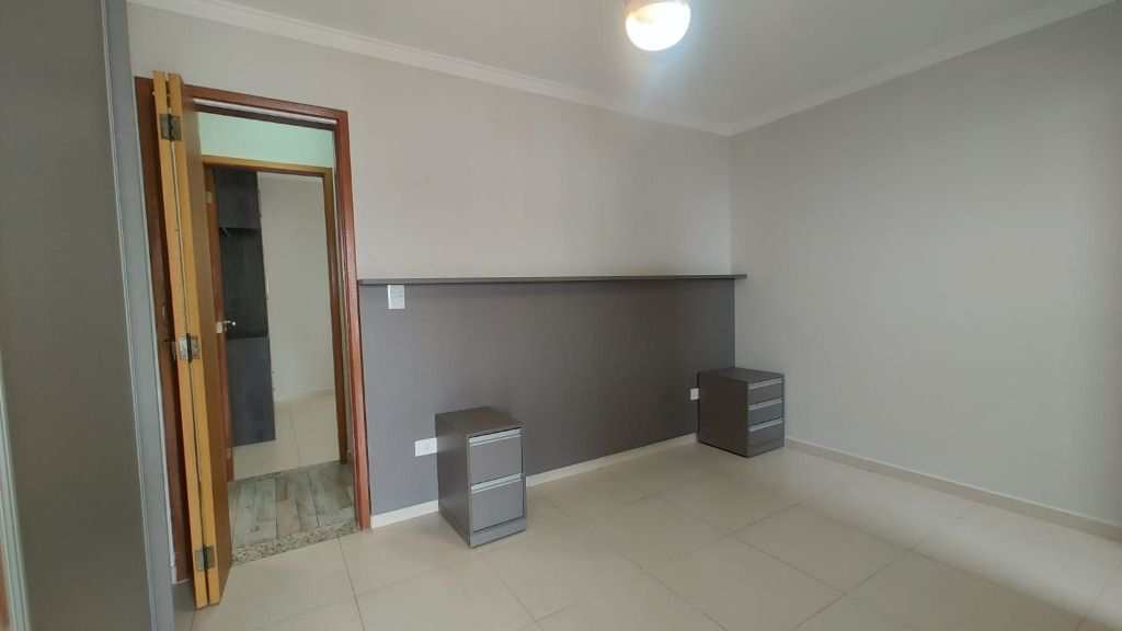 Apartamento em Praia Grande, no bairro Canto do Forte