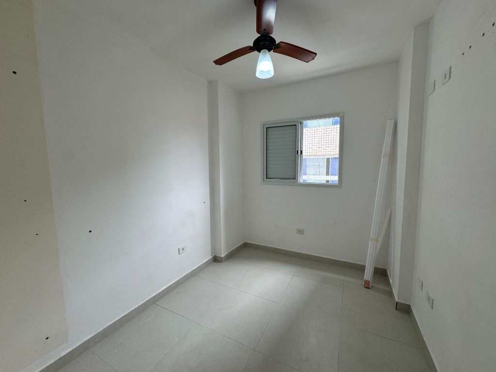 Apartamento em Praia Grande, no bairro Maracanã