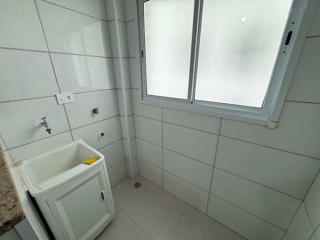 Apartamento em Praia Grande, no bairro Maracanã