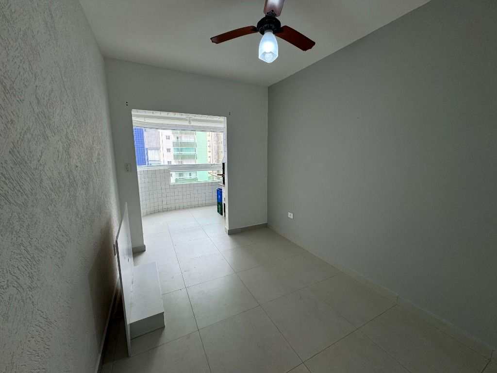 Apartamento em Praia Grande, no bairro Maracanã