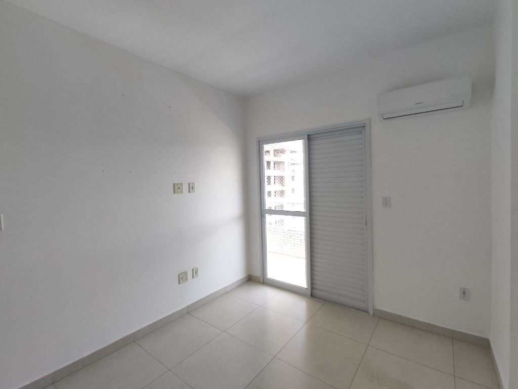 Apartamento em Praia Grande, no bairro Guilhermina