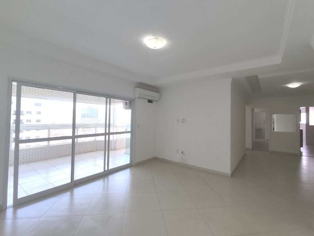 Apartamento em Praia Grande, no bairro Guilhermina