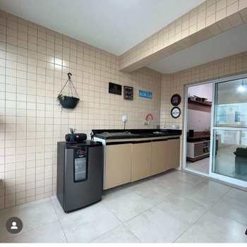 Apartamento em Praia Grande, bairro Vila Assunção
