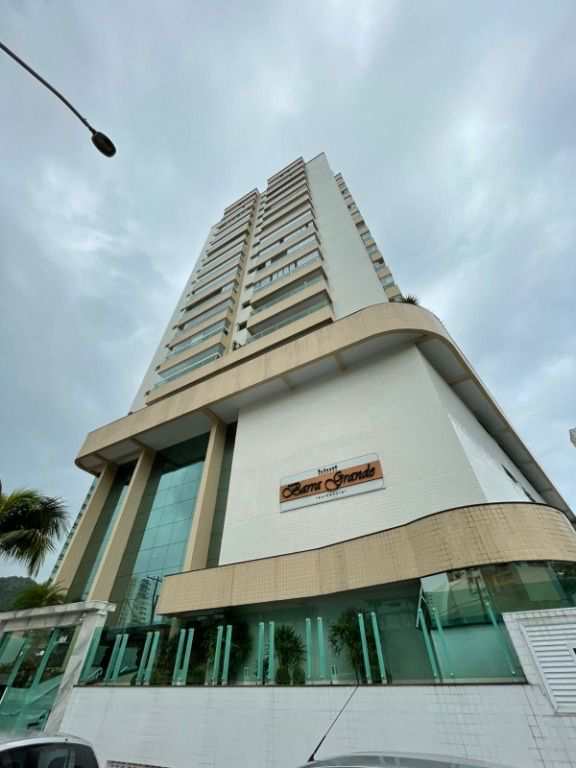 Apartamento em Praia Grande, no bairro Canto do Forte