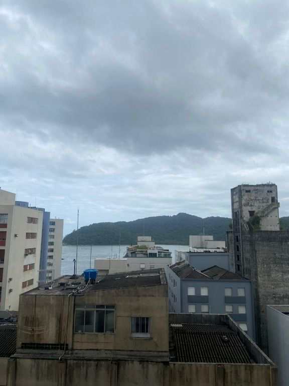 Apartamento em São Vicente, no bairro Itararé