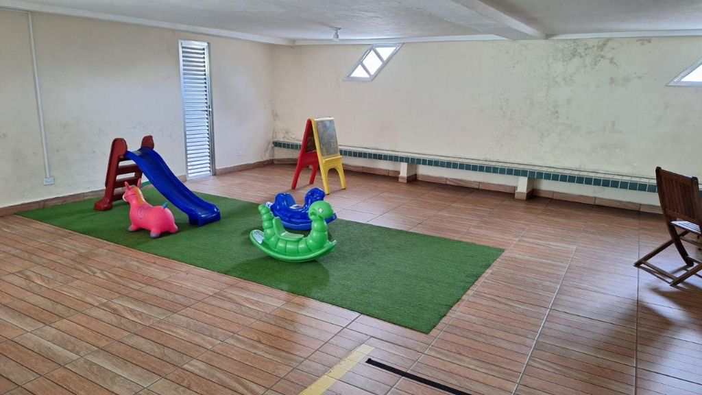 Kitnet em Praia Grande, no bairro Canto do Forte