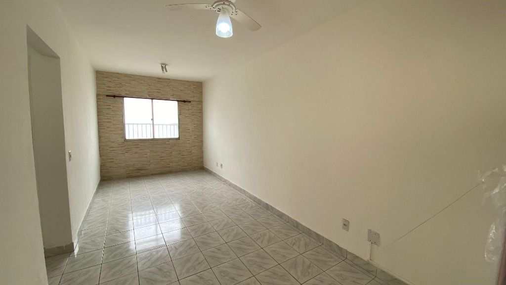 Kitnet em Praia Grande, no bairro Canto do Forte