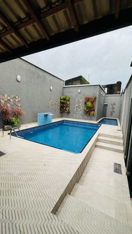 Casa em Praia Grande, no bairro Maracanã