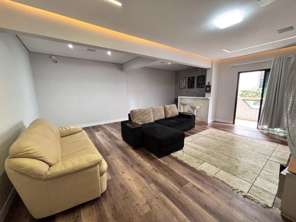 Apartamento em Praia Grande, no bairro Canto do Forte
