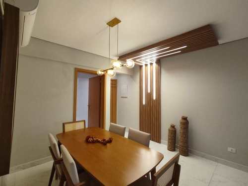 Apartamento, código 9244 em Praia Grande, bairro Canto do Forte