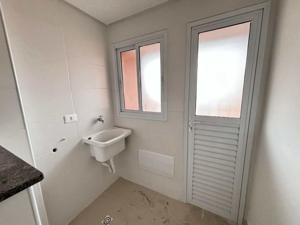 Kitnet em Praia Grande, no bairro Aviação