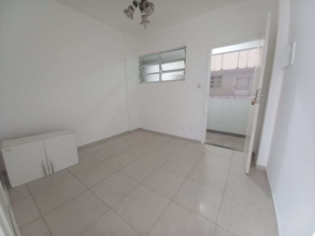 Kitnet em Praia Grande, no bairro Aviação