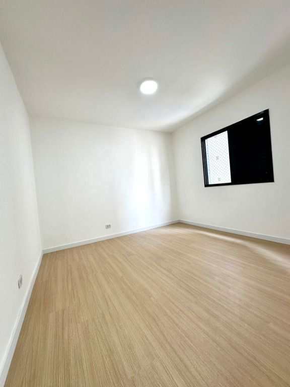Apartamento em Praia Grande, no bairro Guilhermina