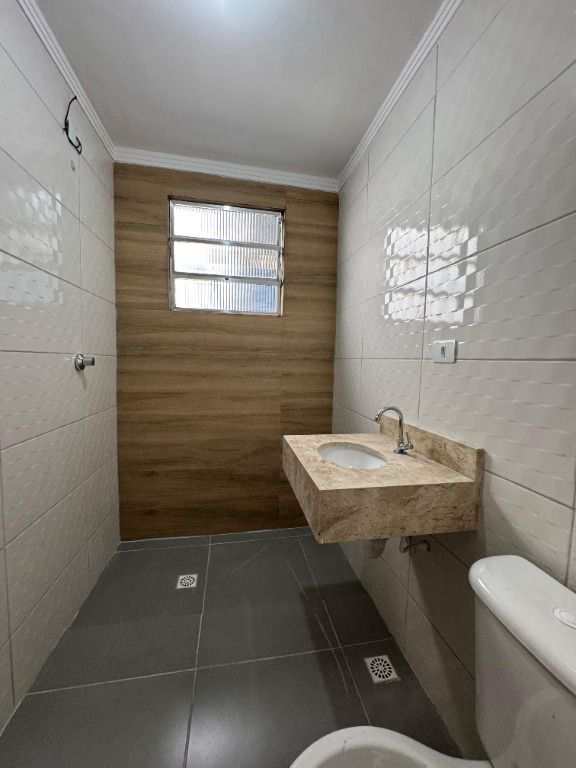 Casa em Praia Grande, no bairro Boqueirão