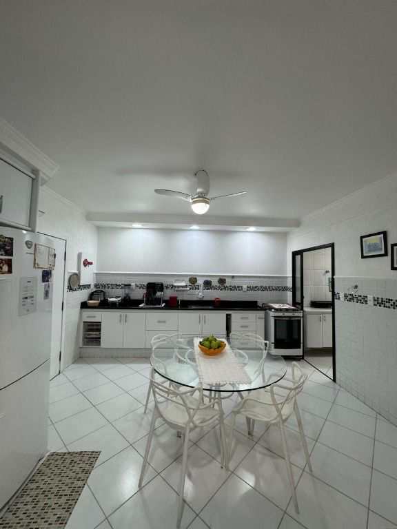 Apartamento em Praia Grande, no bairro Canto do Forte