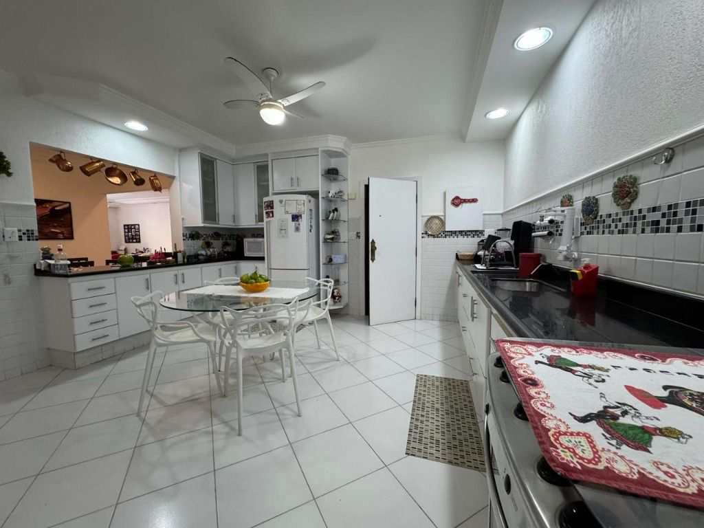 Apartamento em Praia Grande, no bairro Canto do Forte